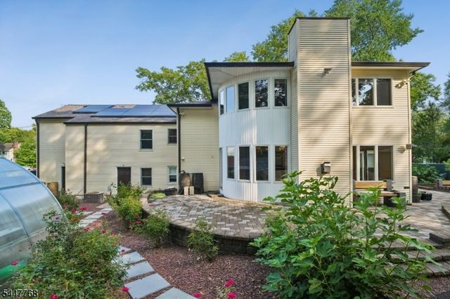 328 Hillside Ave, Livingston Twp., NJ 07039