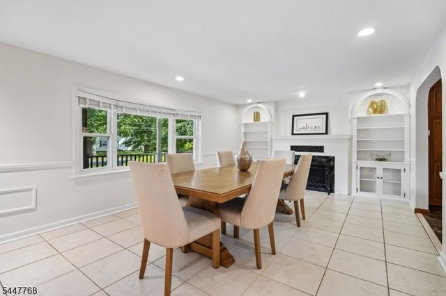 328 Hillside Ave, Livingston Twp., NJ 07039
