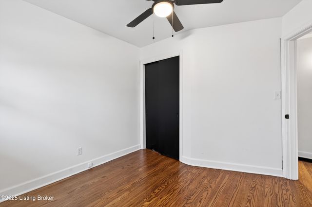 7919 Daffodil Dr, Louisville, KY 40258