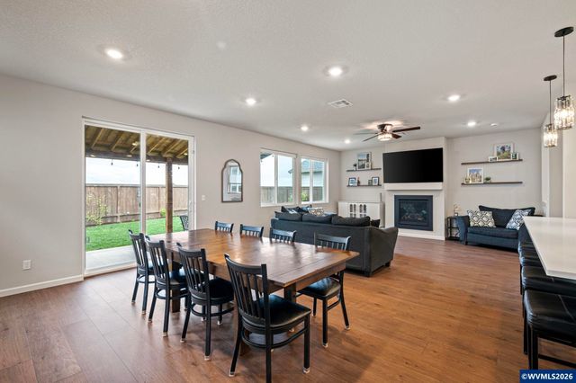 1482 Stasny Av, Albany, OR 97322