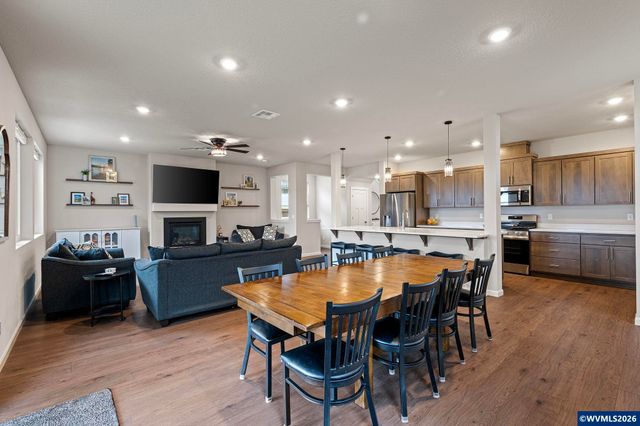 1482 Stasny Av, Albany, OR 97322