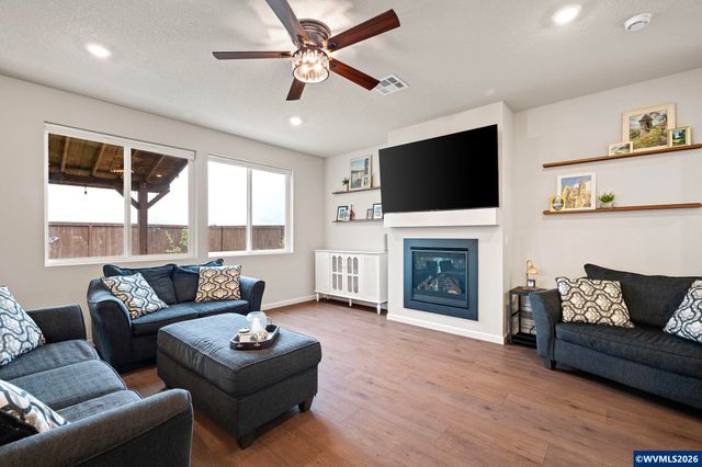 1482 Stasny Av, Albany, OR 97322