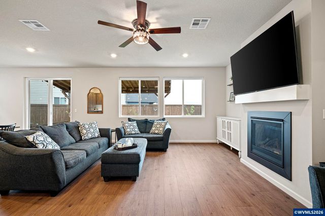 1482 Stasny Av, Albany, OR 97322