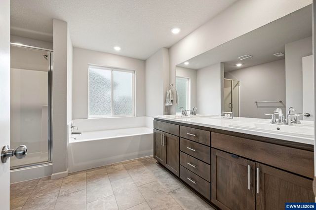 1482 Stasny Av, Albany, OR 97322