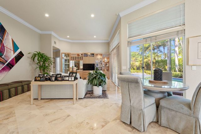 3062 Lakewood Circle, Weston, FL 33332