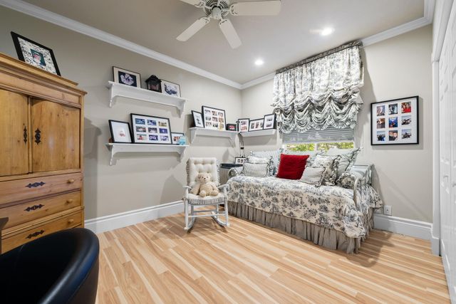 3062 Lakewood Circle, Weston, FL 33332