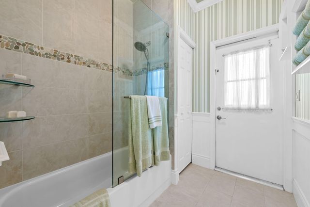 3062 Lakewood Circle, Weston, FL 33332