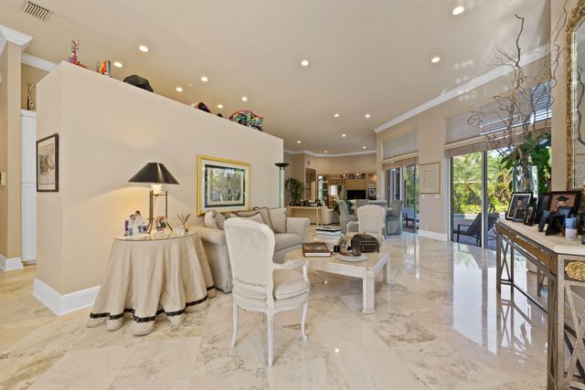 3062 Lakewood Circle, Weston, FL 33332