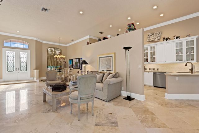 3062 Lakewood Circle, Weston, FL 33332