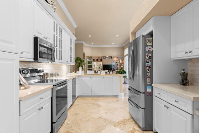 3062 Lakewood Circle, Weston, FL 33332