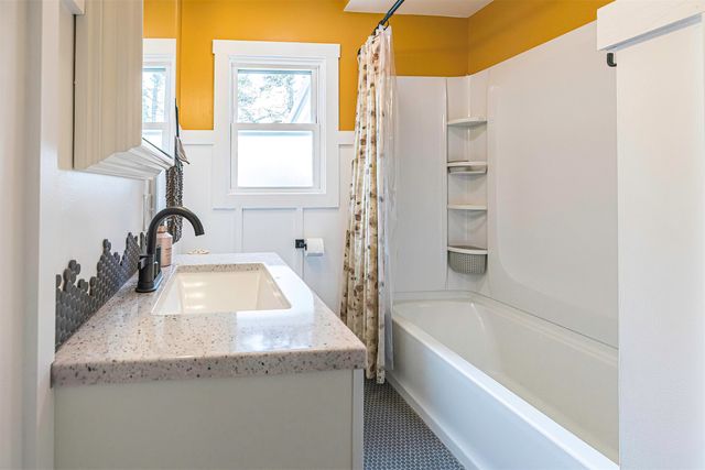 426 JOLIETTE Avenue, Erie, PA 16511