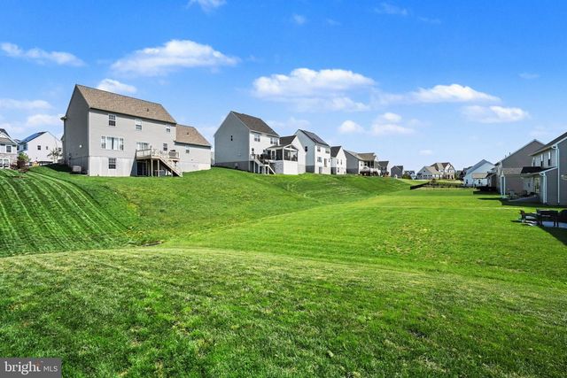 475 APPLE HOLLOW ROAD, Mechanicsburg, PA 17055