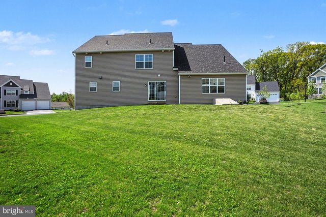 475 APPLE HOLLOW ROAD, Mechanicsburg, PA 17055