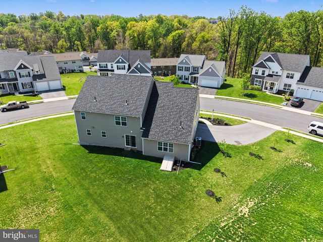 475 APPLE HOLLOW ROAD, Mechanicsburg, PA 17055