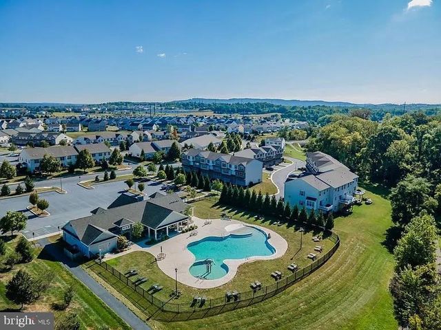 475 APPLE HOLLOW ROAD, Mechanicsburg, PA 17055
