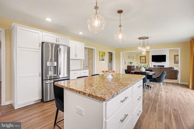 475 APPLE HOLLOW ROAD, Mechanicsburg, PA 17055