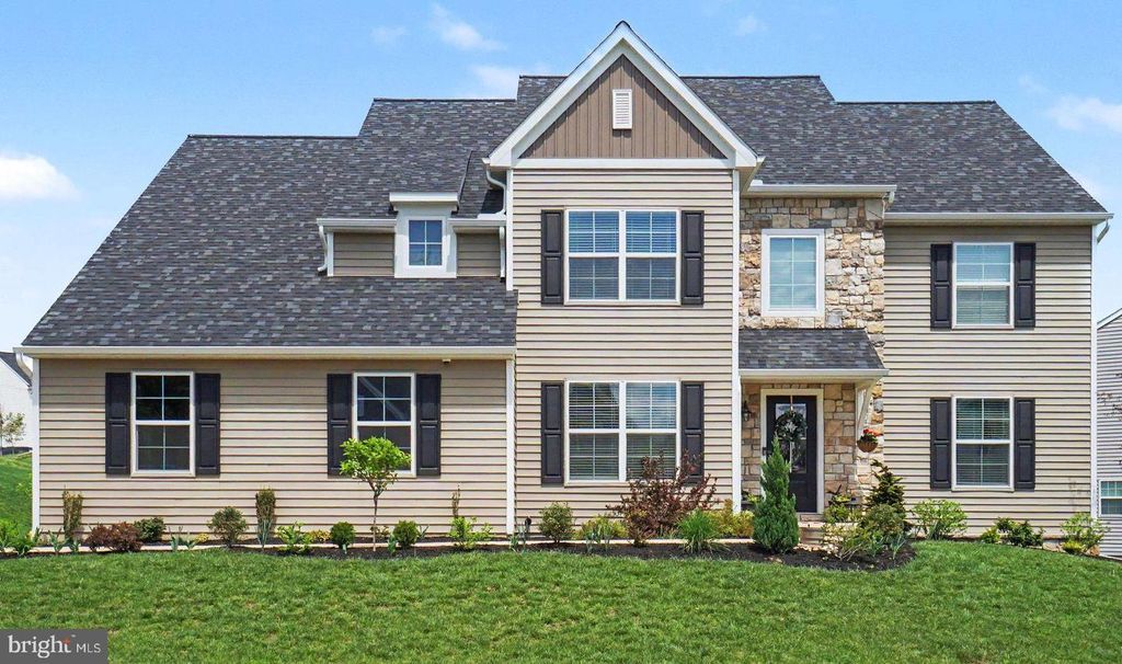 475 APPLE HOLLOW ROAD, Mechanicsburg, PA 17055