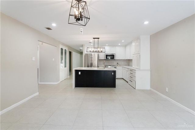 2401 S Jackson Road 29, Pharr, TX 78577