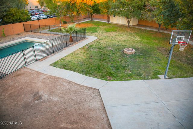 2421 N 92ND Glen, Phoenix, AZ 85037