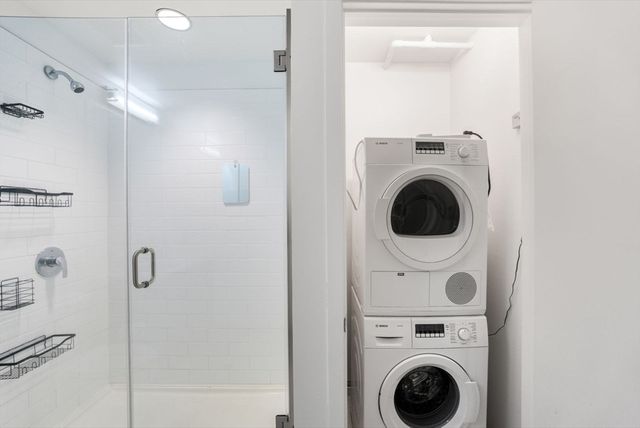 9 Medford St 210, Somerville, MA 02143