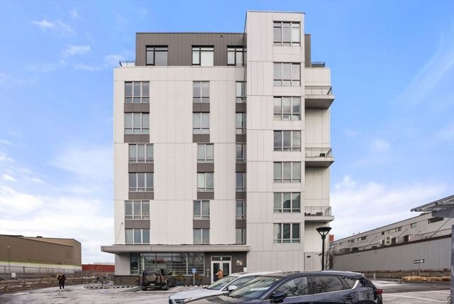 9 Medford St 210, Somerville, MA 02143