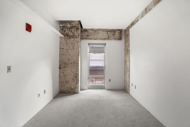 9 Medford St 210, Somerville, MA 02143