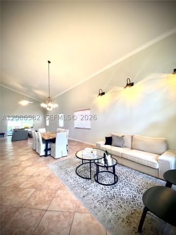 5344 NW 111th Ct, Doral, FL 33178