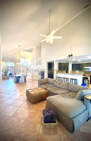 5344 NW 111th Ct, Doral, FL 33178