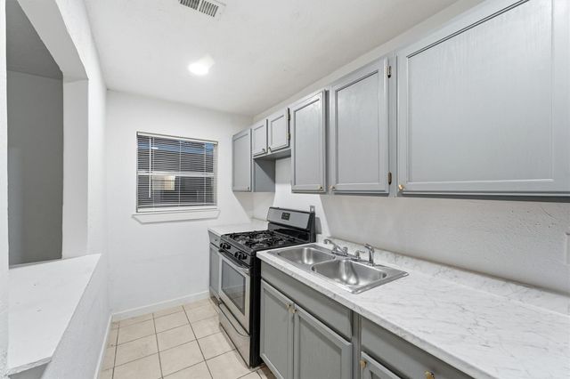 11301 O Donnell Drive, Houston, TX 77076