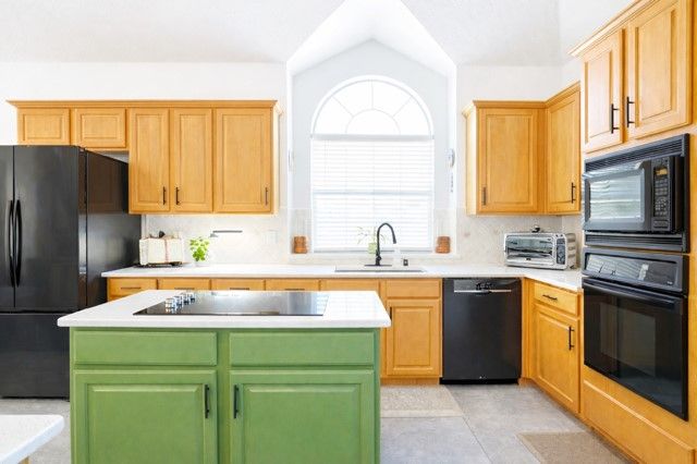 6908 Winthorp Drive, Arlington, TX 76001