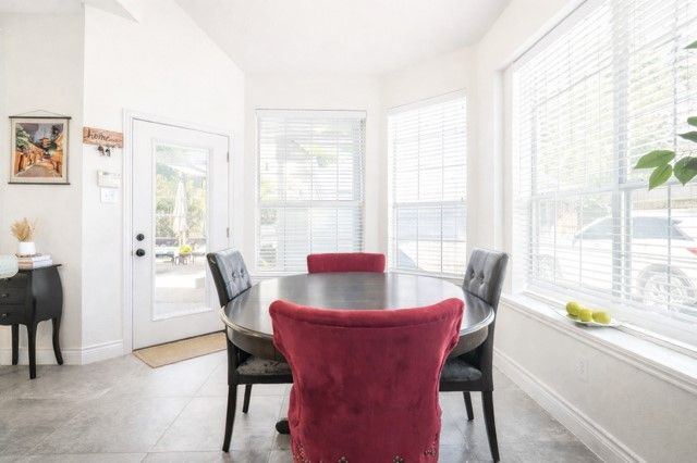 6908 Winthorp Drive, Arlington, TX 76001