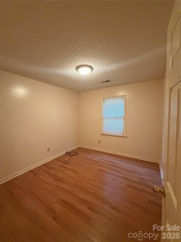 4445 Sulphur Springs Road NE, Hickory, NC 28601