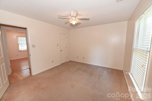4445 Sulphur Springs Road NE, Hickory, NC 28601
