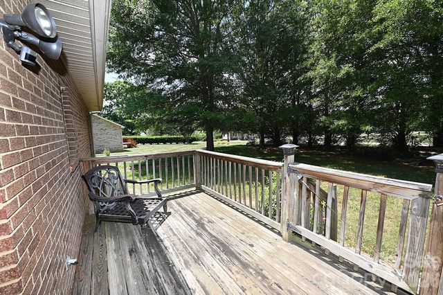 4445 Sulphur Springs Road NE, Hickory, NC 28601
