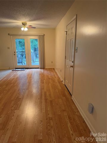 4445 Sulphur Springs Road NE, Hickory, NC 28601