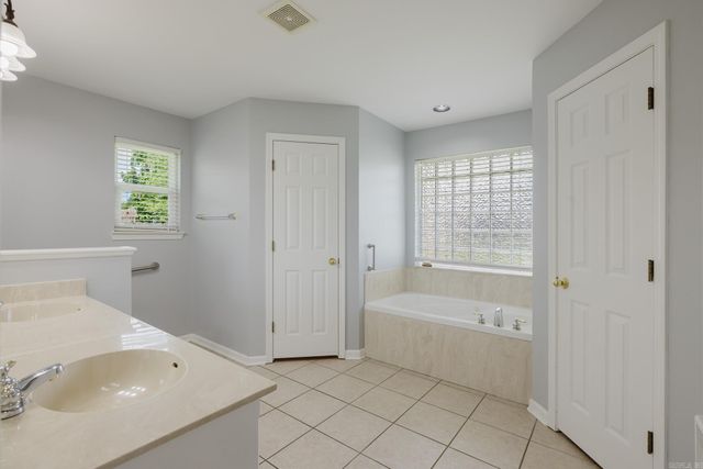 3622 Heritage Farm Road, Benton, AR 72015