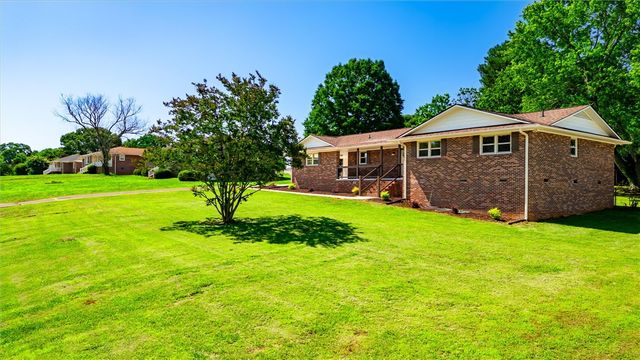 221 Greenland Road, Anderson, SC 29626