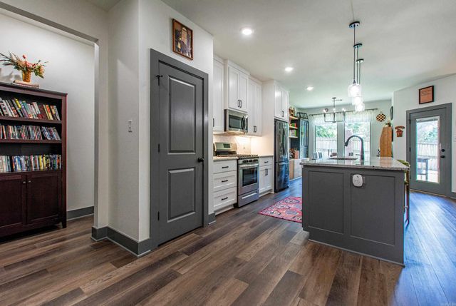 2691 Juniper Drive, Benton, AR 72019