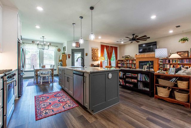 2691 Juniper Drive, Benton, AR 72019