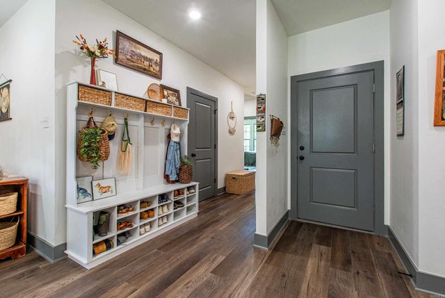 2691 Juniper Drive, Benton, AR 72019