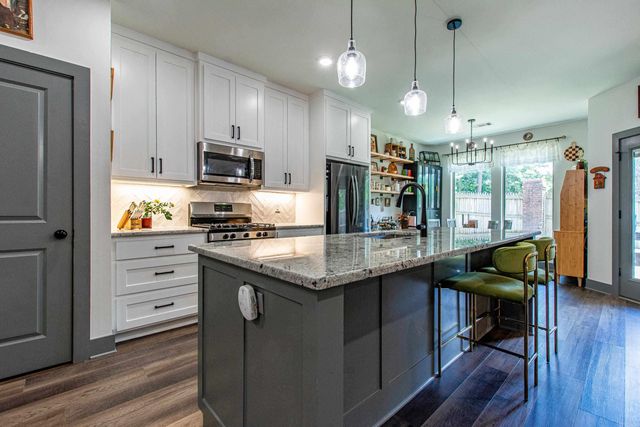 2691 Juniper Drive, Benton, AR 72019