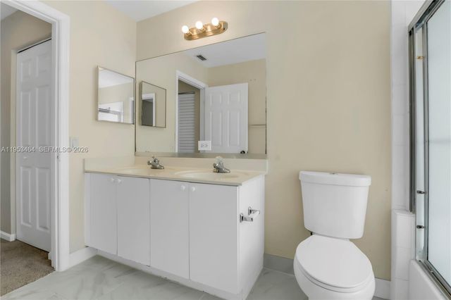 1042 Bluewood Ter 1042, Weston, FL 33327