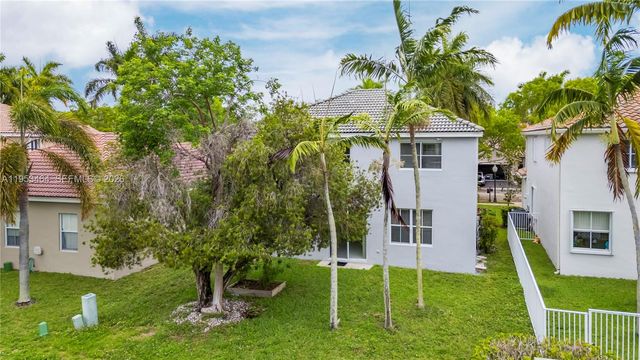 1042 Bluewood Ter 1042, Weston, FL 33327