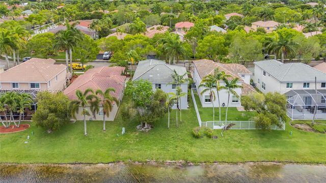 1042 Bluewood Ter 1042, Weston, FL 33327