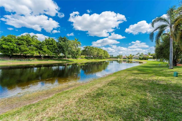 1042 Bluewood Ter 1042, Weston, FL 33327