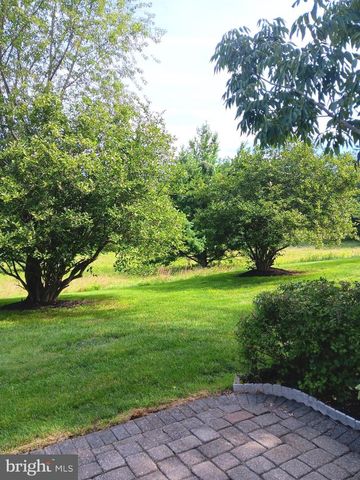 27 KANON CT, Newtown, PA 18940