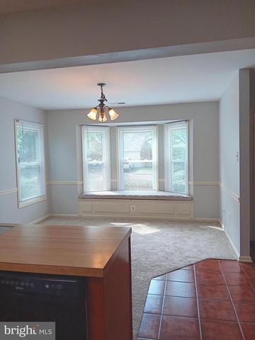 27 KANON CT, Newtown, PA 18940