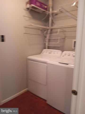27 KANON CT, Newtown, PA 18940
