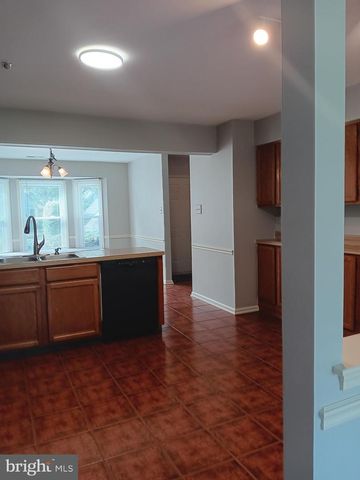 27 KANON CT, Newtown, PA 18940