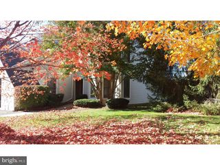 27 KANON CT, Newtown, PA 18940